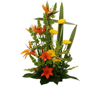 Excelent con gerberas lilis aves de paraiso