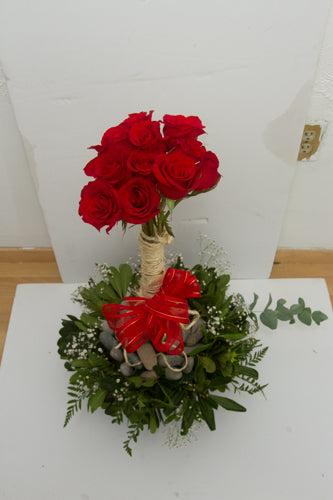Formal arreglo de rosas